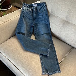 Paige Hoxton Straight Crop jeans. Size 23.